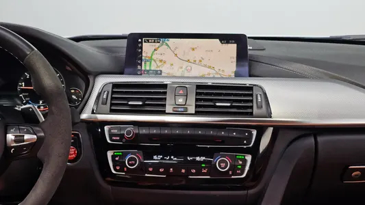 BMW 3 Series (F30) 330i M 2018 14