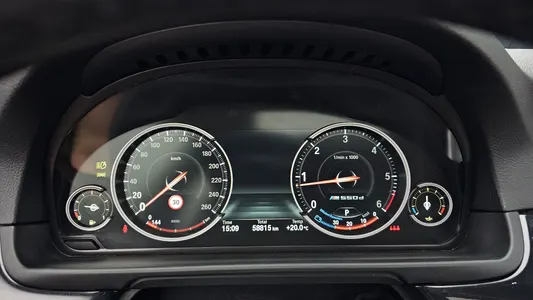 BMW 5 Series (F10) 520d M 2016 7