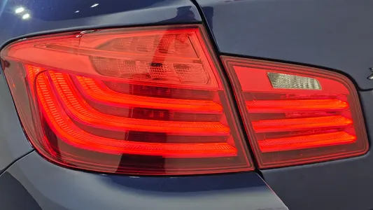 BMW 5 Series (F10) 520d M 2016 23