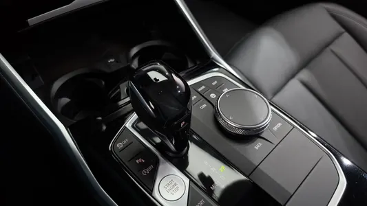 BMW 3 Series (G20) 320i 2020 9