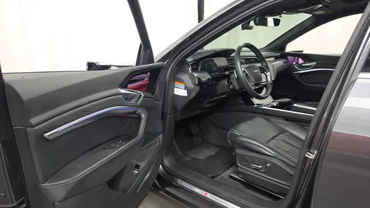 Audi e- 55 2021 10