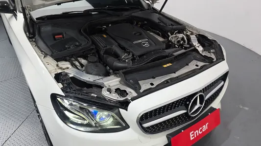 Mercedes-Benz E-Class W213 E300 AMG Line 2019 6