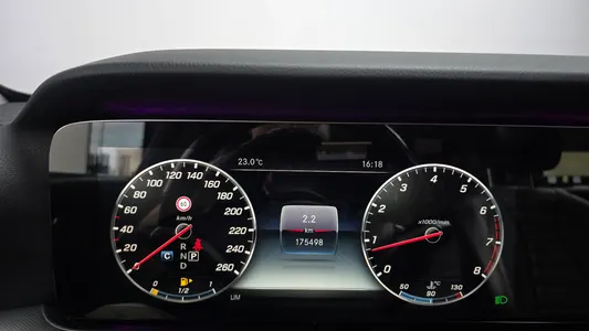 Mercedes-Benz E-Class W213 E300 AMG Line 2019 8