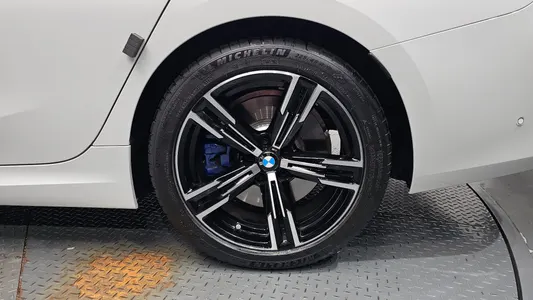 BMW 3 Series (G20) 320i M 2025 21