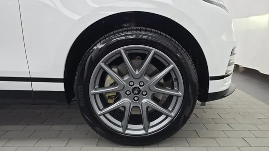 Land Rover 레인지로버 벨라 3.0 P400 R- HSE 2022 5