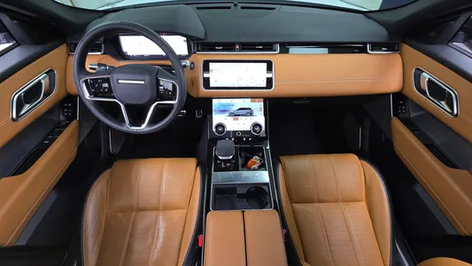 Land Rover 레인지로버 벨라 3.0 P400 R- HSE 2022 7