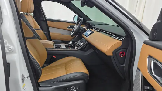 Land Rover 레인지로버 벨라 3.0 P400 R- HSE 2022 15