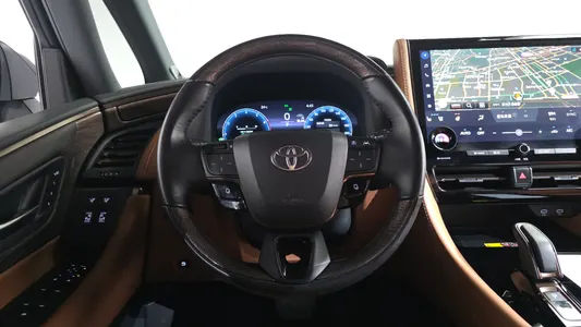 Toyota 4 2.5 HEV AWD 2025 13