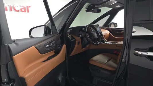 Toyota 4 2.5 HEV AWD 2025 10