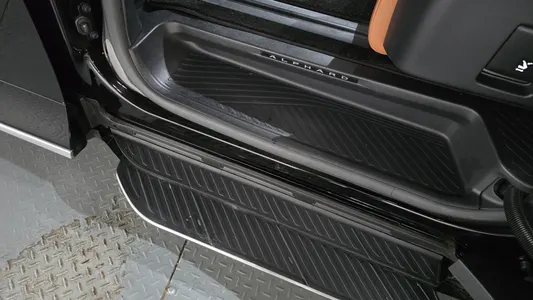 Toyota 4 2.5 HEV AWD 2025 19