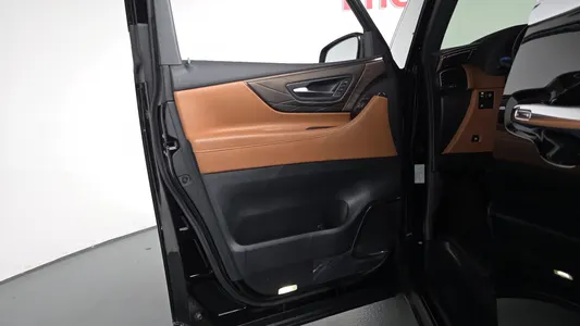 Toyota 4 2.5 HEV AWD 2025 26