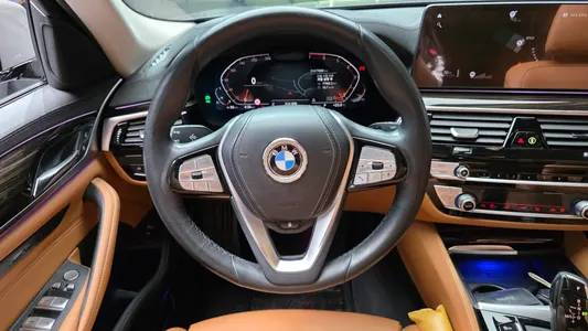 BMW 5 Series (G30) 520i 2021 13