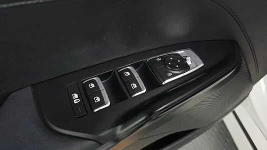 Kia K5 3 2.0 2021 17