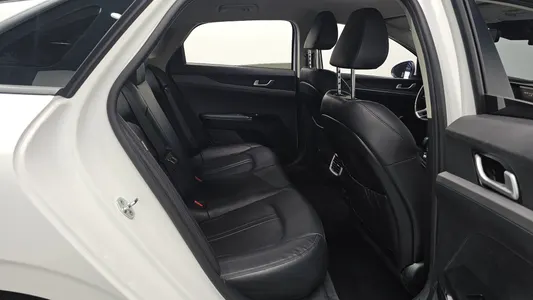 Kia K5 3 2.0 2021 26