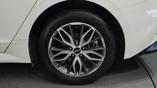 Kia K5 3 2.0 2021 21