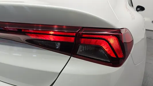Kia K5 3 2.0 2021 23