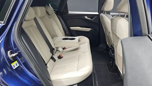 Audi Q4 e- (F4) 45 2025 28