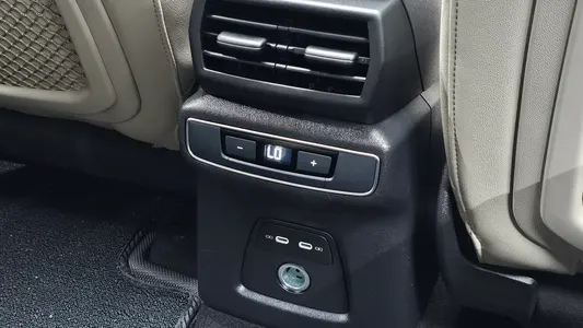 Audi Q4 e- (F4) 45 2025 29