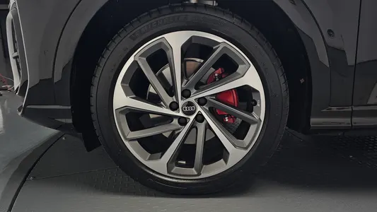 Audi Q5 (80A) 45 TFSI S Line 2025 4