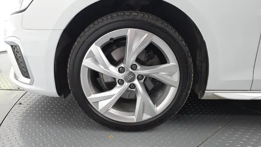Audi A4 (B9) 35 TDI 2021 21