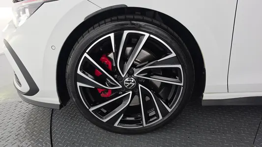 Volkswagen 8 2.0 GTI 2024 5
