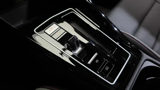 Volkswagen 8 2.0 GTI 2024 9