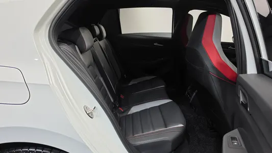 Volkswagen 8 2.0 GTI 2024 11