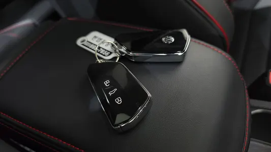Volkswagen 8 2.0 GTI 2024 16