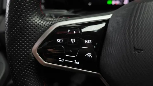 Volkswagen 8 2.0 GTI 2024 17