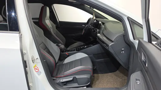 Volkswagen 8 2.0 GTI 2024 27