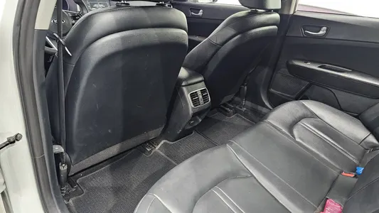 Kia K5 2 2.0 LPI 2018 19