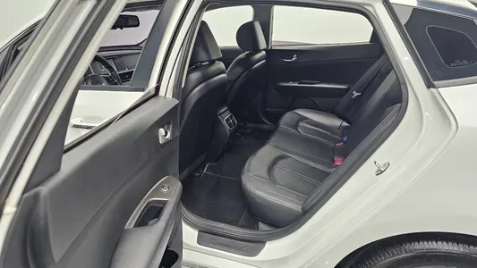 Kia K5 2 2.0 LPI 2018 28