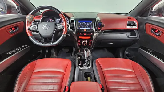 KG Mobility Tivoli LX 2WD 2015 7