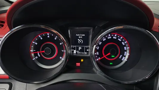 KG Mobility Tivoli LX 2WD 2015 8