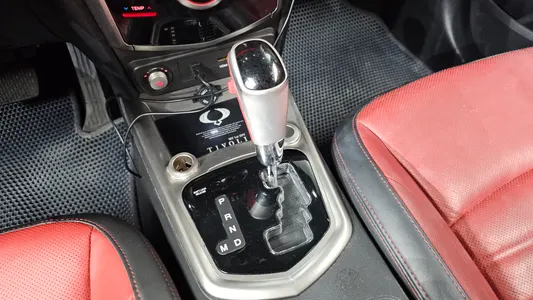 KG Mobility Tivoli LX 2WD 2015 9