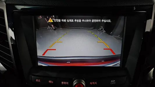 KG Mobility Tivoli LX 2WD 2015 14
