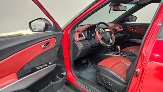 KG Mobility Tivoli LX 2WD 2015 10