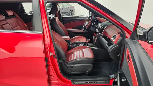 KG Mobility Tivoli LX 2WD 2015 26