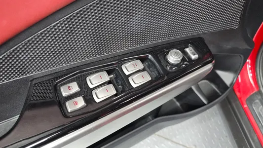 KG Mobility Tivoli LX 2WD 2015 27
