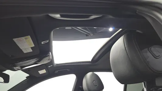 BMW 5 Series (G30) 530i M 2018 17