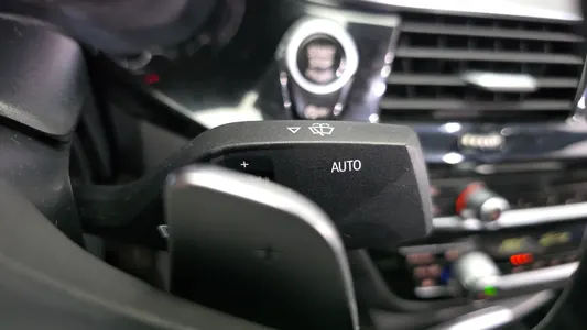 BMW 5 Series (G30) 530i M 2018 29