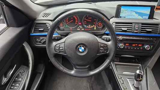 BMW 3 Series GT (F34) GT 320d xDrive 2015 12