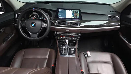 BMW 5 Series GT (F07) GT 30d xDrive 2016 6