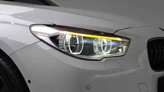 BMW 5 Series GT (F07) GT 30d xDrive 2016 22