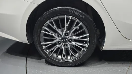 Kia K3 2 1.6 2021 5