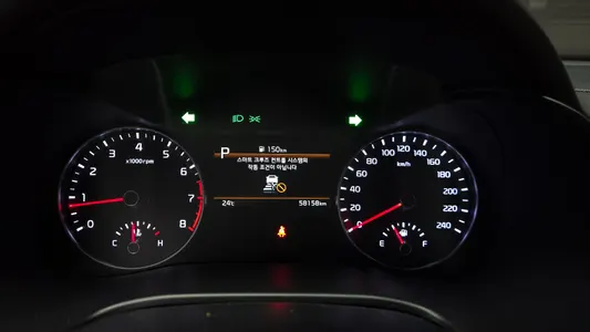 Kia K3 2 1.6 2021 8