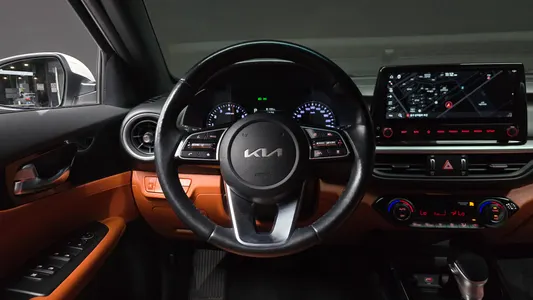 Kia K3 2 1.6 2021 12