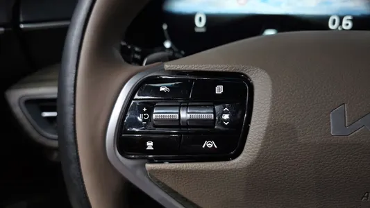 Kia K8 2.5 2WD 2022 17