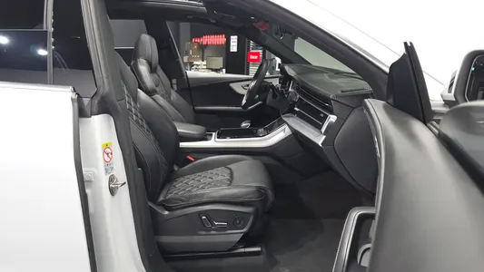 Audi Q8 (4M) 50 TDI 2021 10