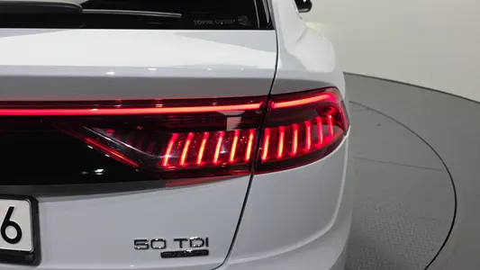 Audi Q8 (4M) 50 TDI 2021 23